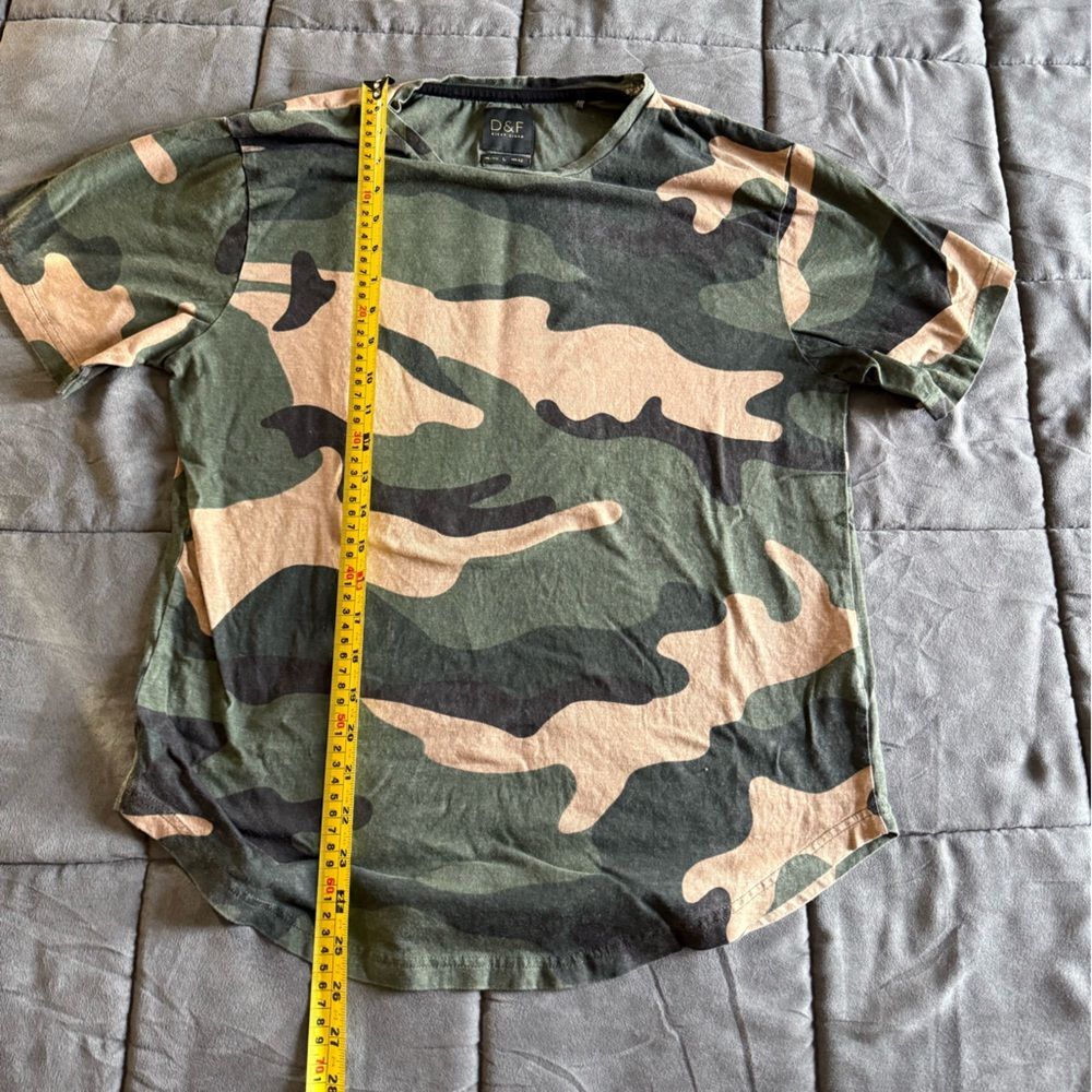 D & F Ricky Singh Camouflage T-Shirt Size Large - Picture 4 of 5